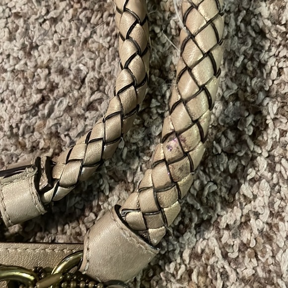 Coach - Boho Gold 3 pocket shoulder Bag. Dust bag not included - Picture 3 of 16